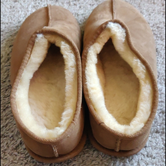 Sheepskin Slippers - Picture 2 of 4